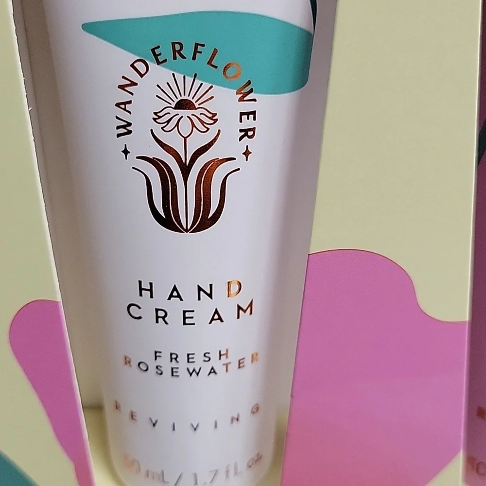 Wanderflower Moisturizing Deluxe Hand Cream Set of 4 New